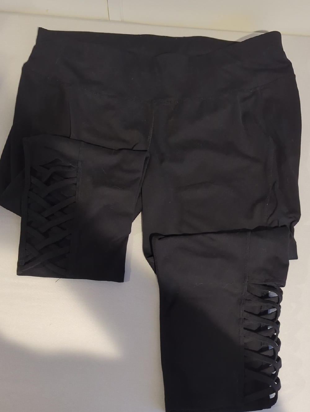 Livi Black Capri Leggings with Calf Weave Detail
